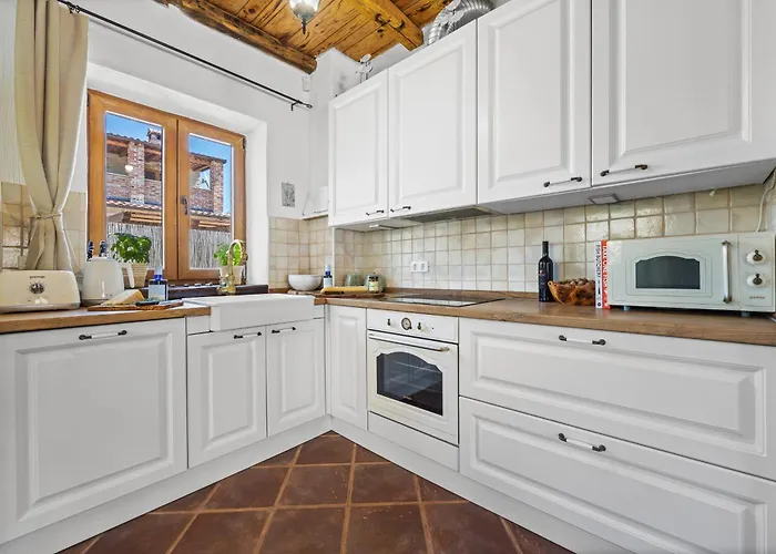 Brioni With Pool By Rentistra Villa