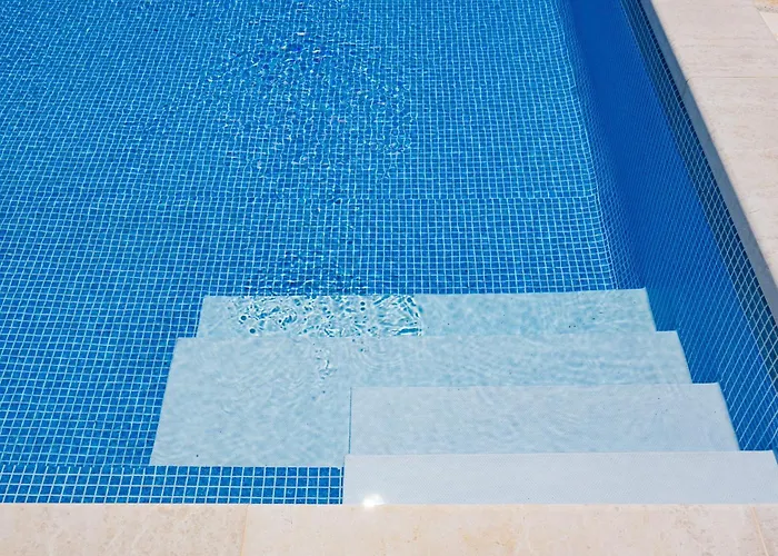别墅 Brioni With Pool By Rentistra